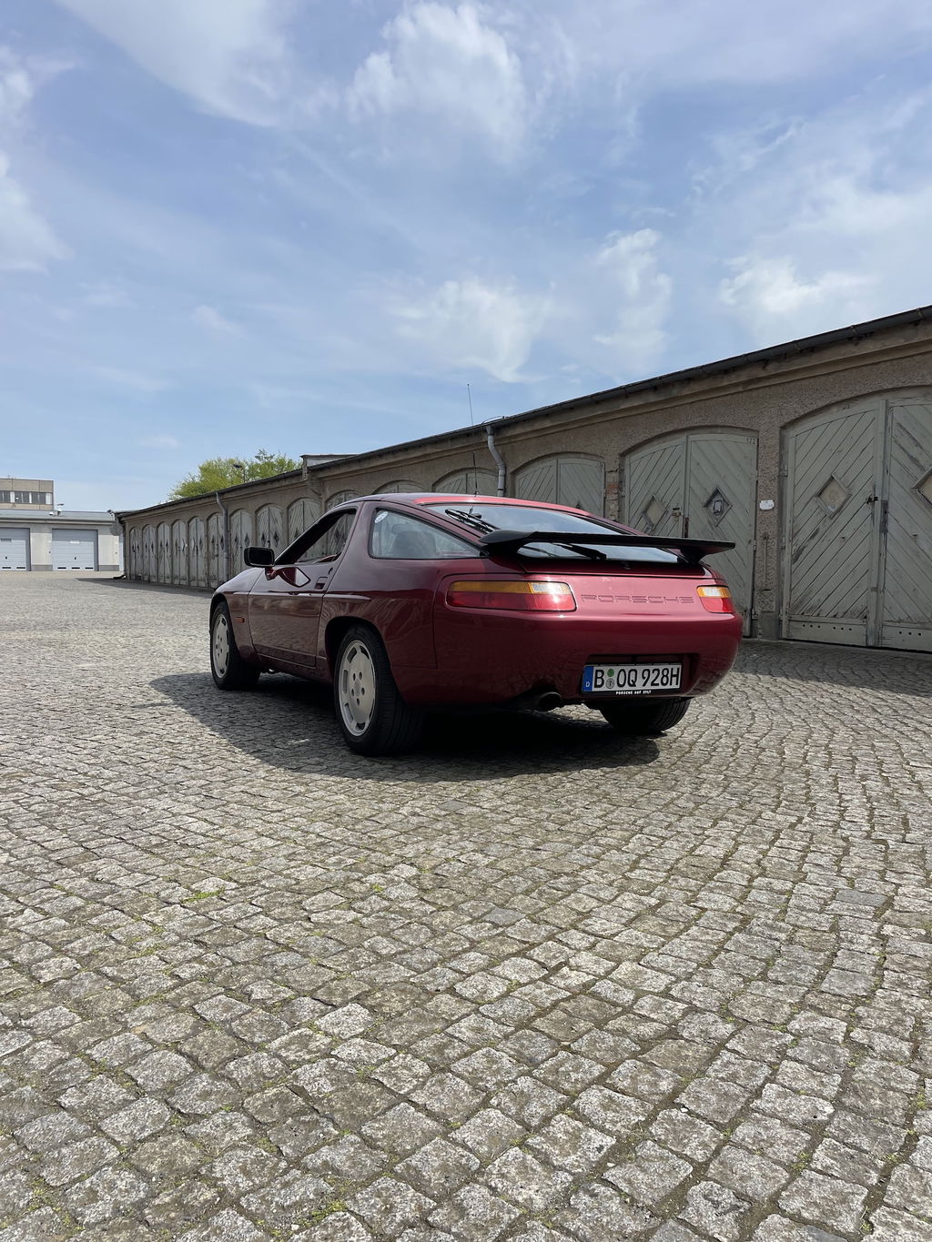 Porsche 928 S4