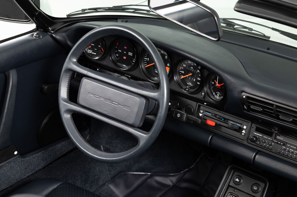 Porsche 911 Carrera 3.2 Speedster