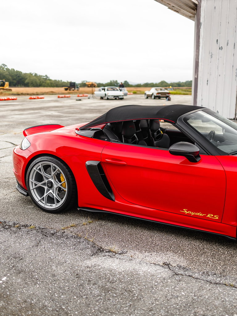 Porsche 718 Spyder RS
