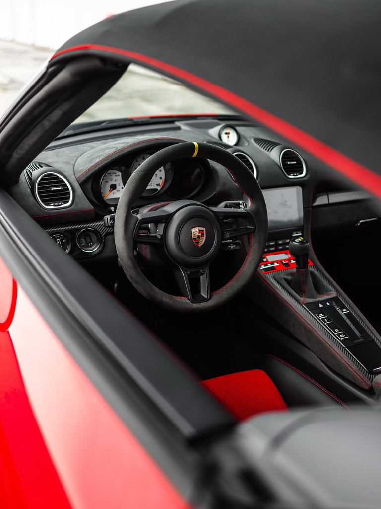Porsche 718 Spyder RS