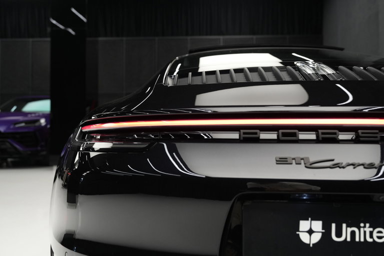 Porsche 992 Carrera 4 GTS