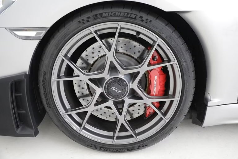 Porsche 718 Cayman GT4 RS