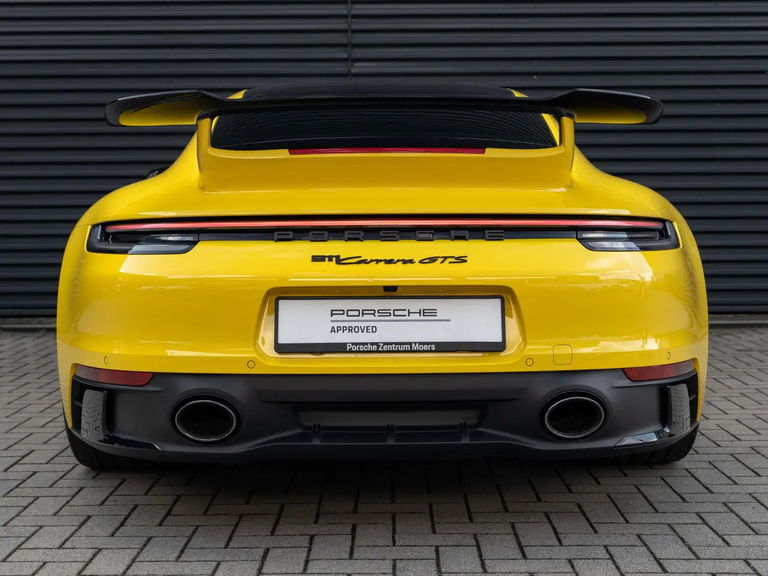 Porsche 992 Carrera GTS