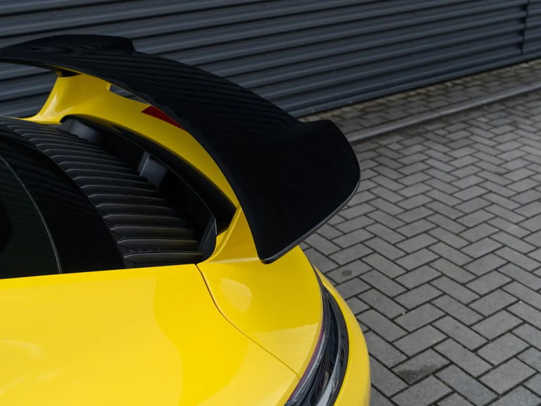 Porsche 992 Carrera GTS