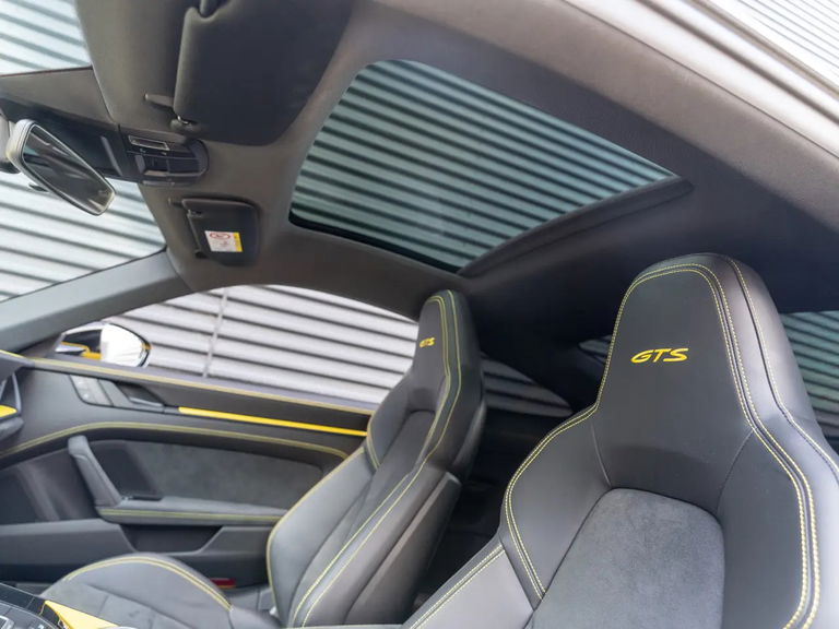 Porsche 992 Carrera GTS