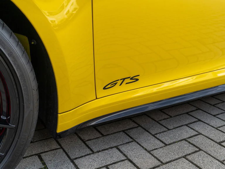 Porsche 992 Carrera GTS