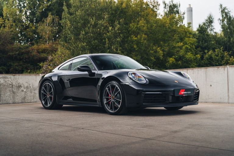 Porsche 992 Carrera