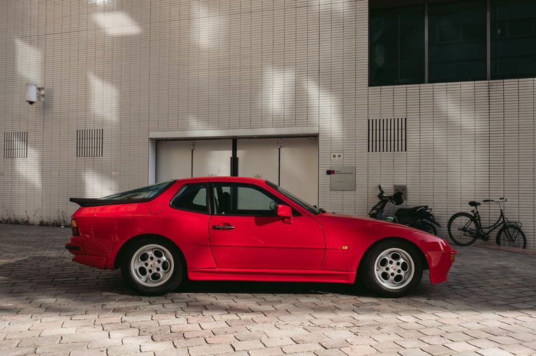 Porsche 944 Coupé