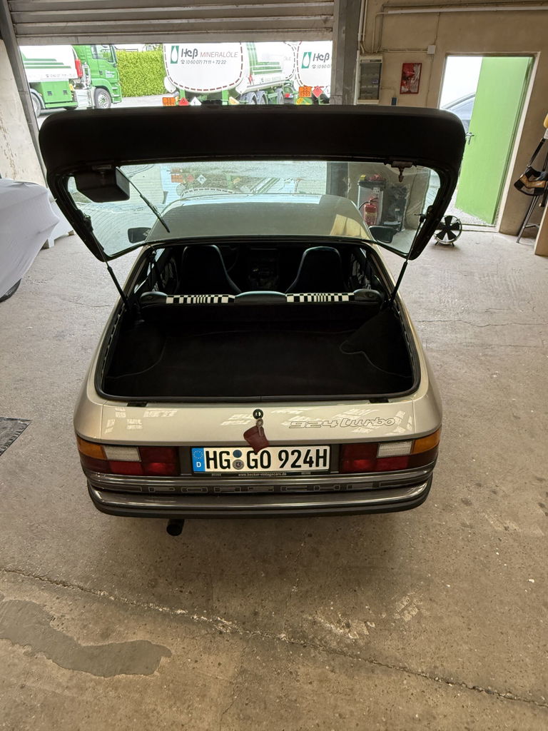 Porsche 924 Turbo