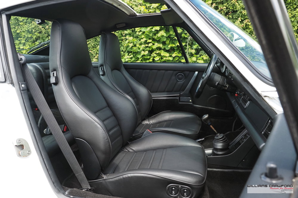 Porsche 911 Turbo 3.3 (US)