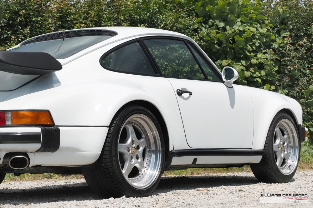 Porsche 911 Turbo 3.3 (US)