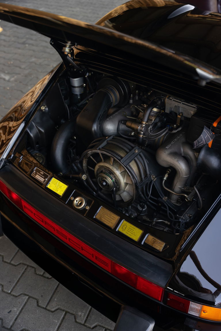 Porsche 911 Carrera 3.2 Speedster