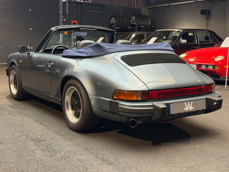 Porsche 911 Carrera 3.2