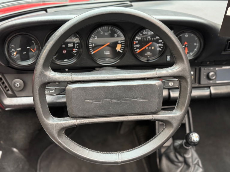 Porsche 911 Carrera 3.2