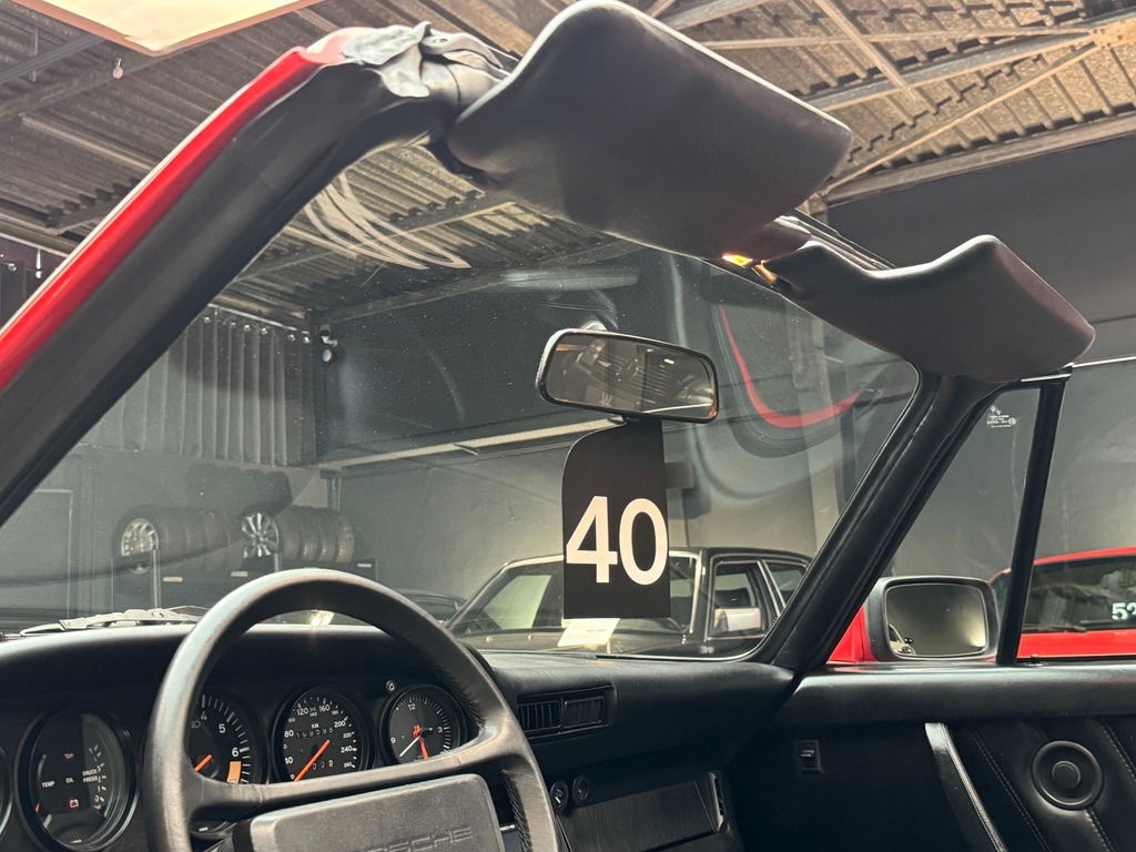 Porsche 911 Carrera 3.2