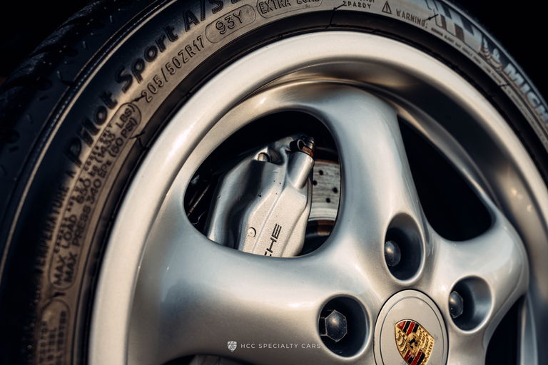 Porsche 993 Carrera 4