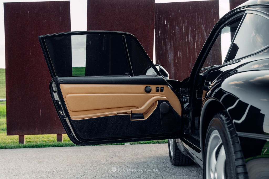 Porsche 993 Carrera 4