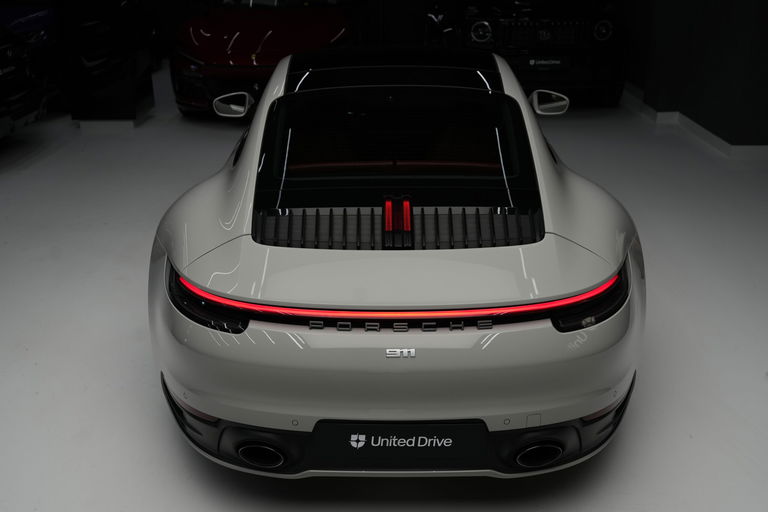 Porsche 992 Carrera