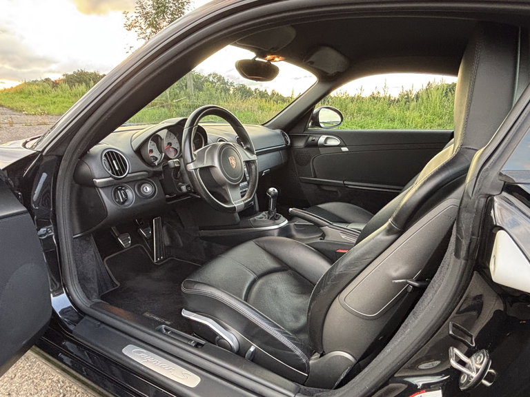 Porsche 987 Cayman S