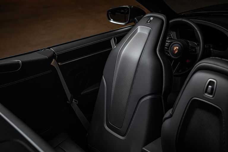 Porsche 992.2 Carrera GTS