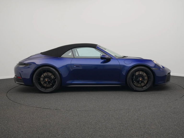 Porsche 992.2 Carrera GTS