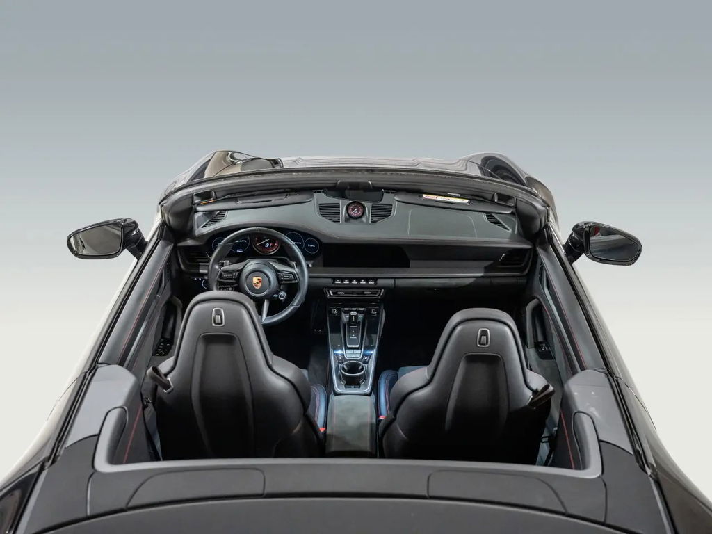 Porsche 992 Carrera GTS