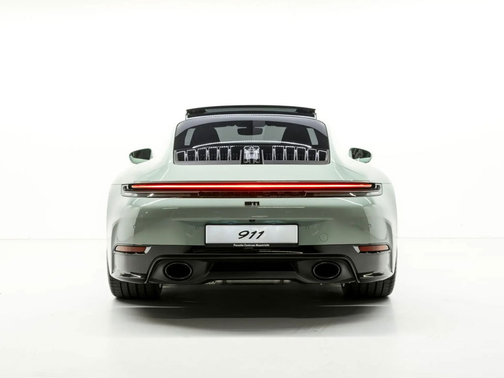 Porsche 992.2 Carrera