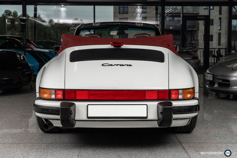 Porsche 911 Carrera 3.2