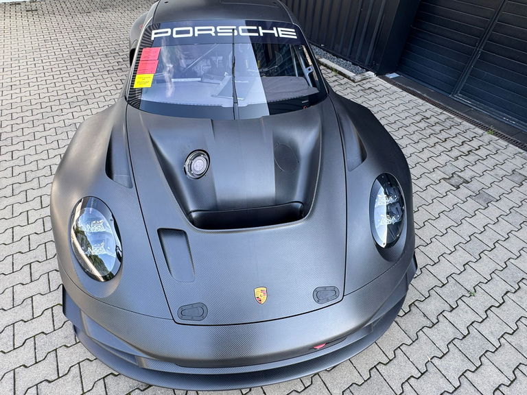 Porsche 911 GT3 R Rennsport