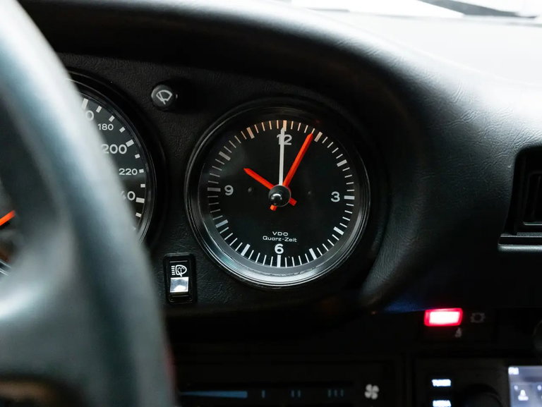 Porsche 911 Carrera 3.2 (US)