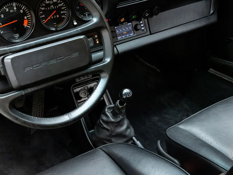 Porsche 911 Carrera 3.2 (US)