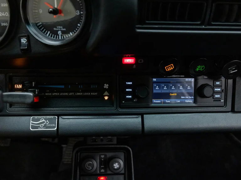 Porsche 911 Carrera 3.2 (US)