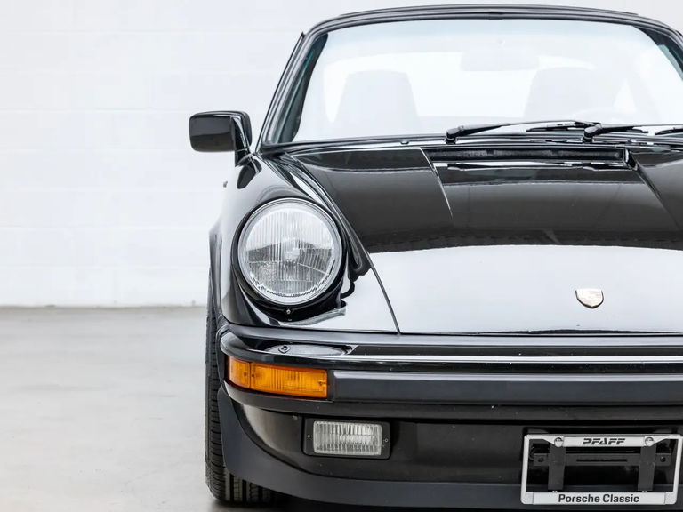Porsche 911 Carrera 3.2 (US)