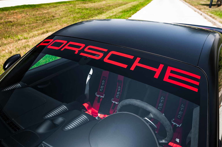 Porsche 718 Cayman GT4