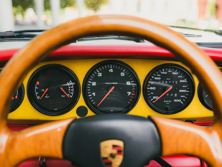 Porsche 964 Carrera 2 Speedster