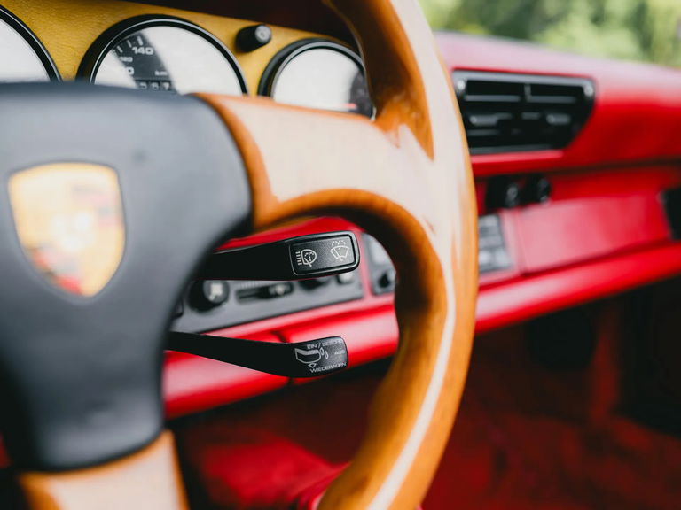 Porsche 964 Carrera 2 Speedster