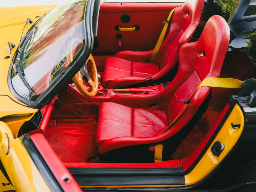 Porsche 964 Carrera 2 Speedster