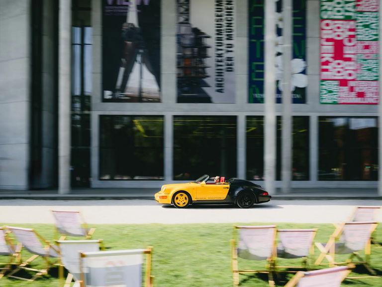 Porsche 964 Carrera 2 Speedster