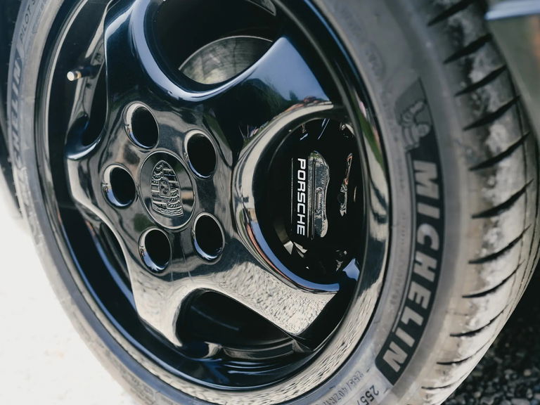 Porsche 964 Carrera 2 Speedster