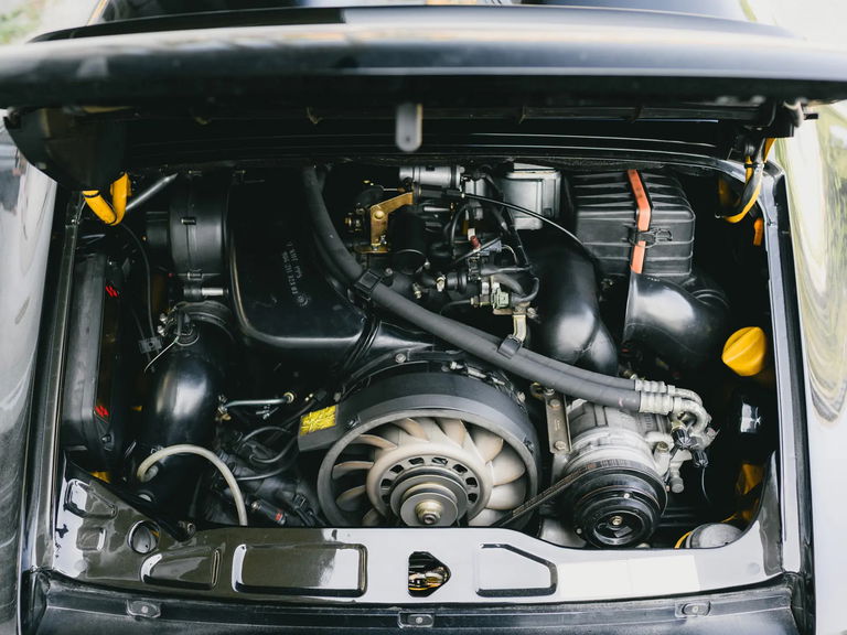 Porsche 964 Carrera 2 Speedster