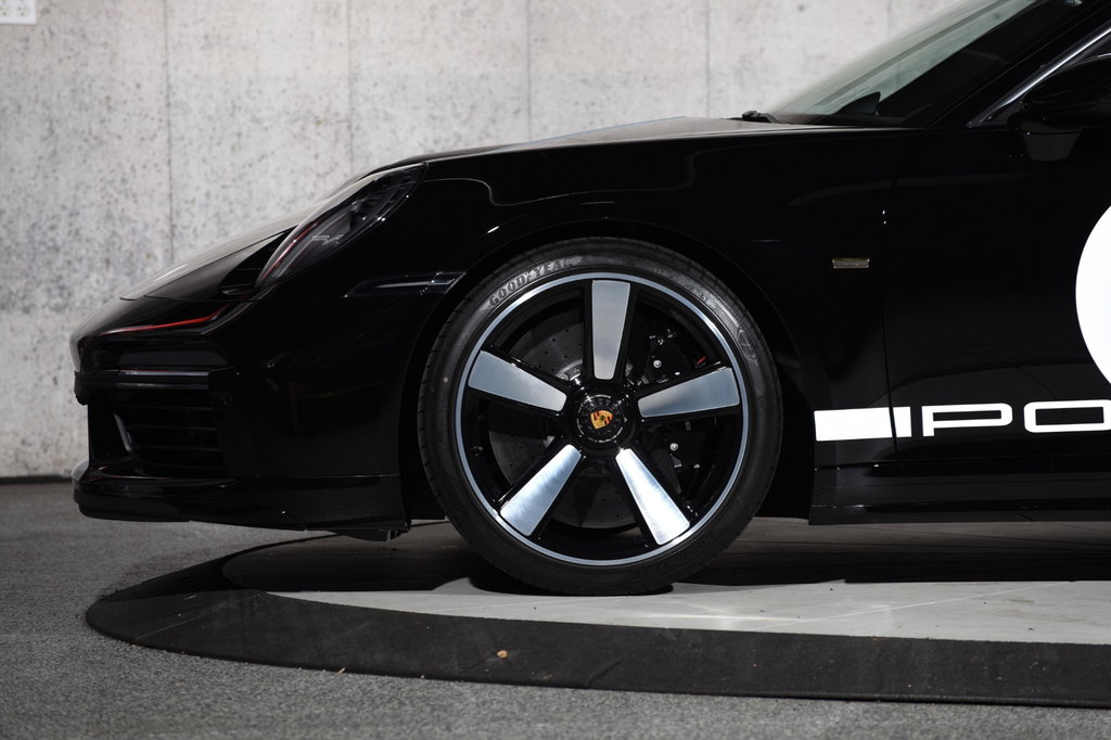 Porsche 992 Sport Classic