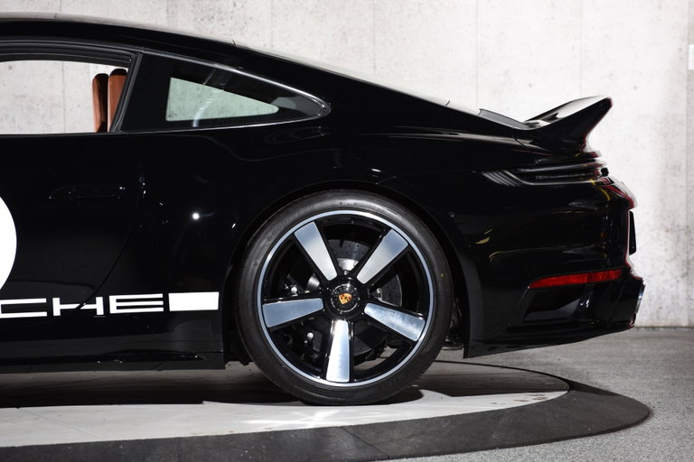 Porsche 992 Sport Classic