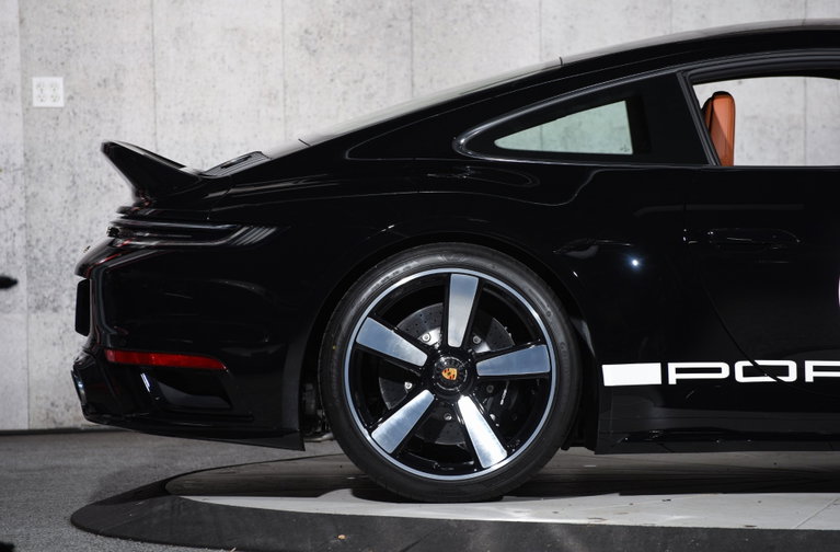 Porsche 992 Sport Classic