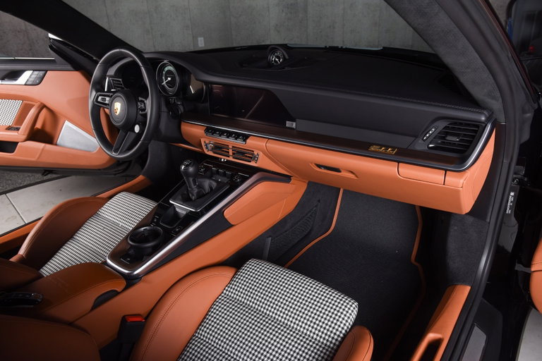 Porsche 992 Sport Classic