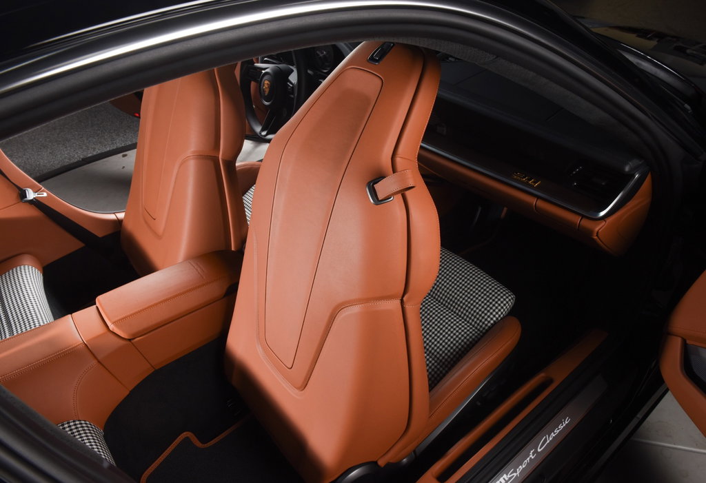 Porsche 992 Sport Classic