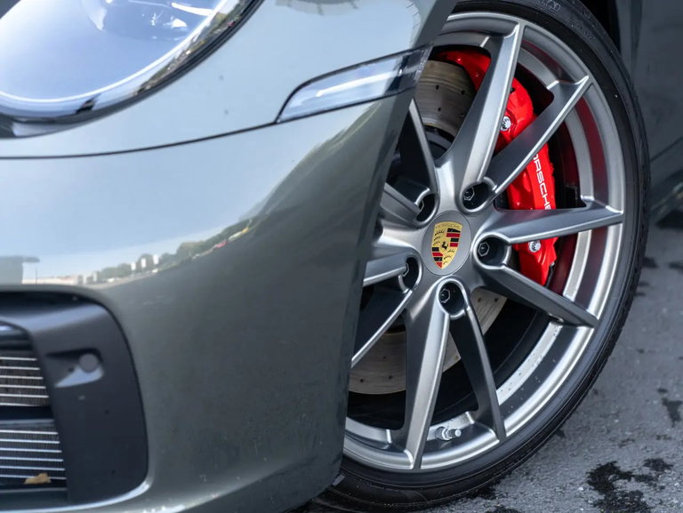 Porsche 992 Carrera GTS