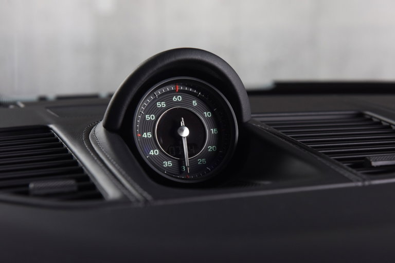 Porsche 992 Sport Classic