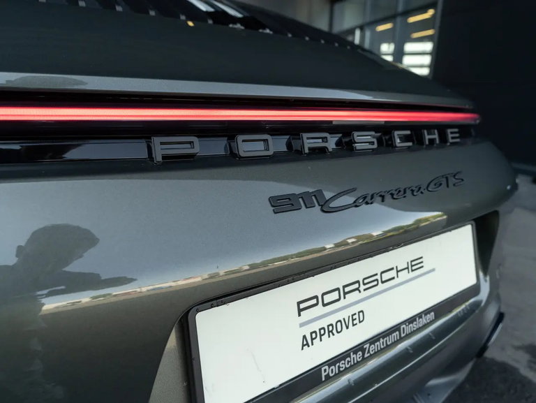 Porsche 992 Carrera GTS