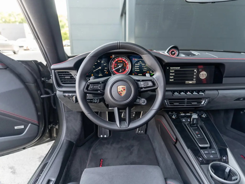 Porsche 992 Carrera GTS
