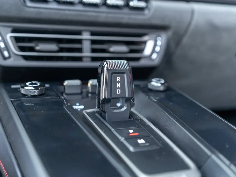 Porsche 992 Carrera GTS